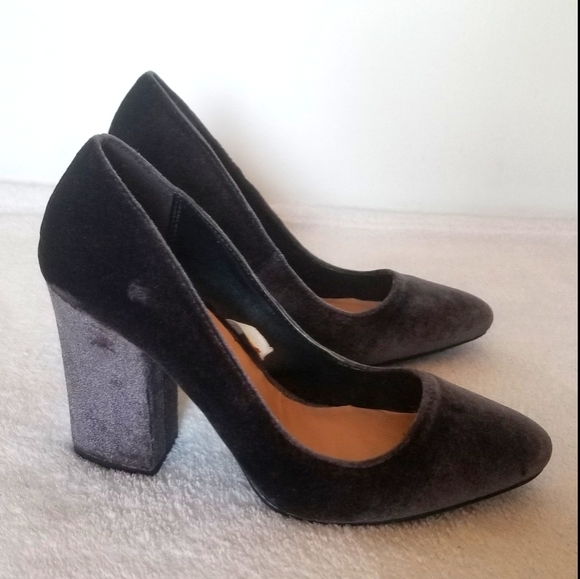 Mossimo Supply Co. Shoes - Mossimo gray velvet heels